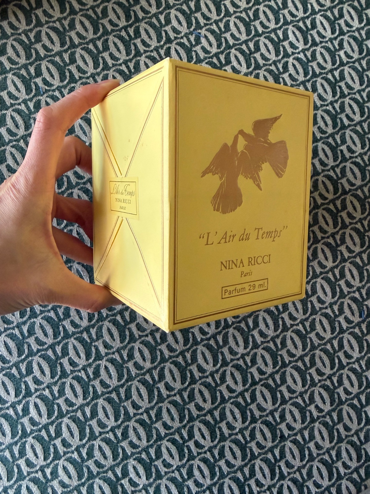 Nina Ricci L’Air du Temps — photo from the seller